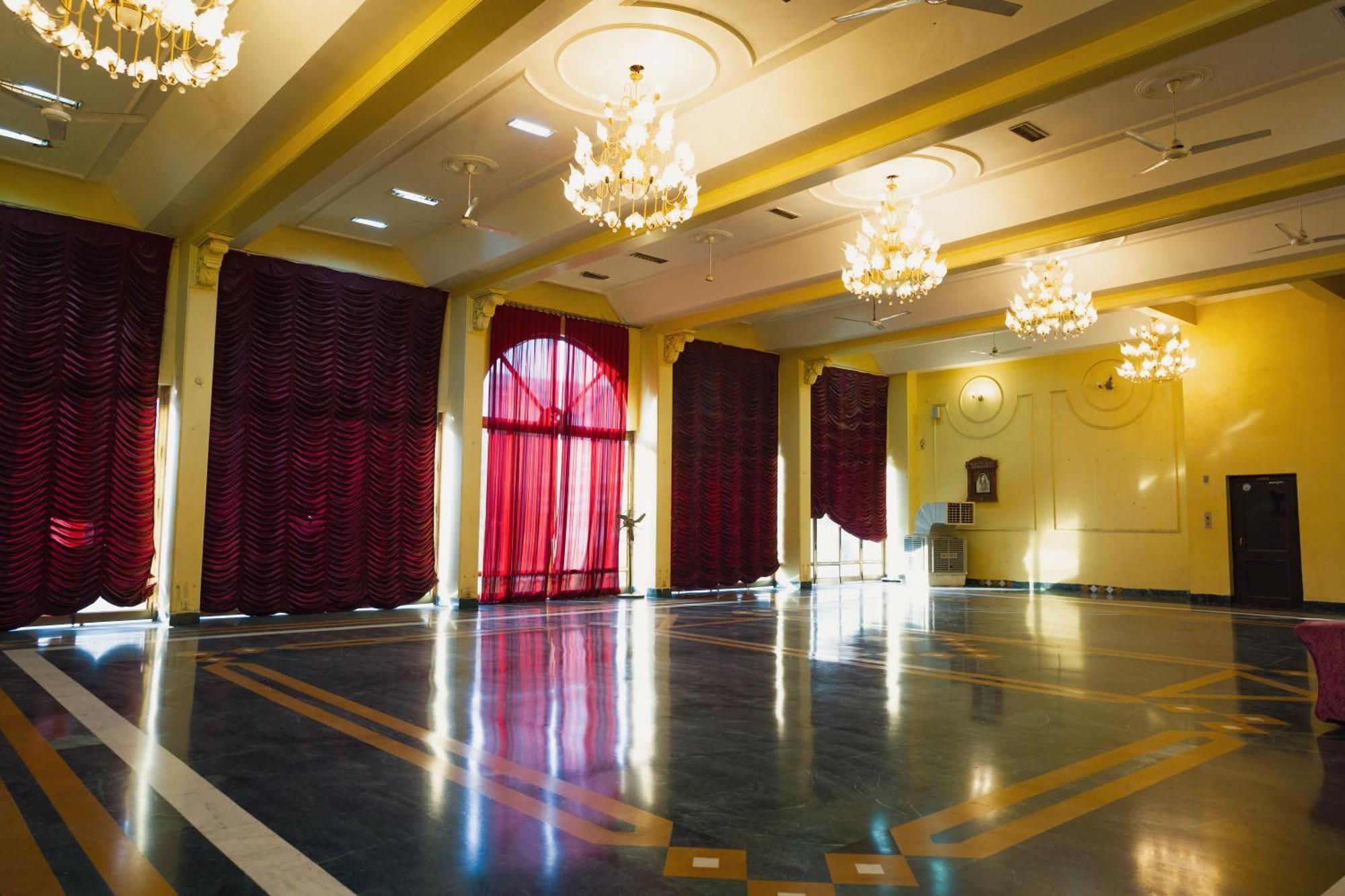 Hotel Girdhar Mahal Indaur Kültér fotó