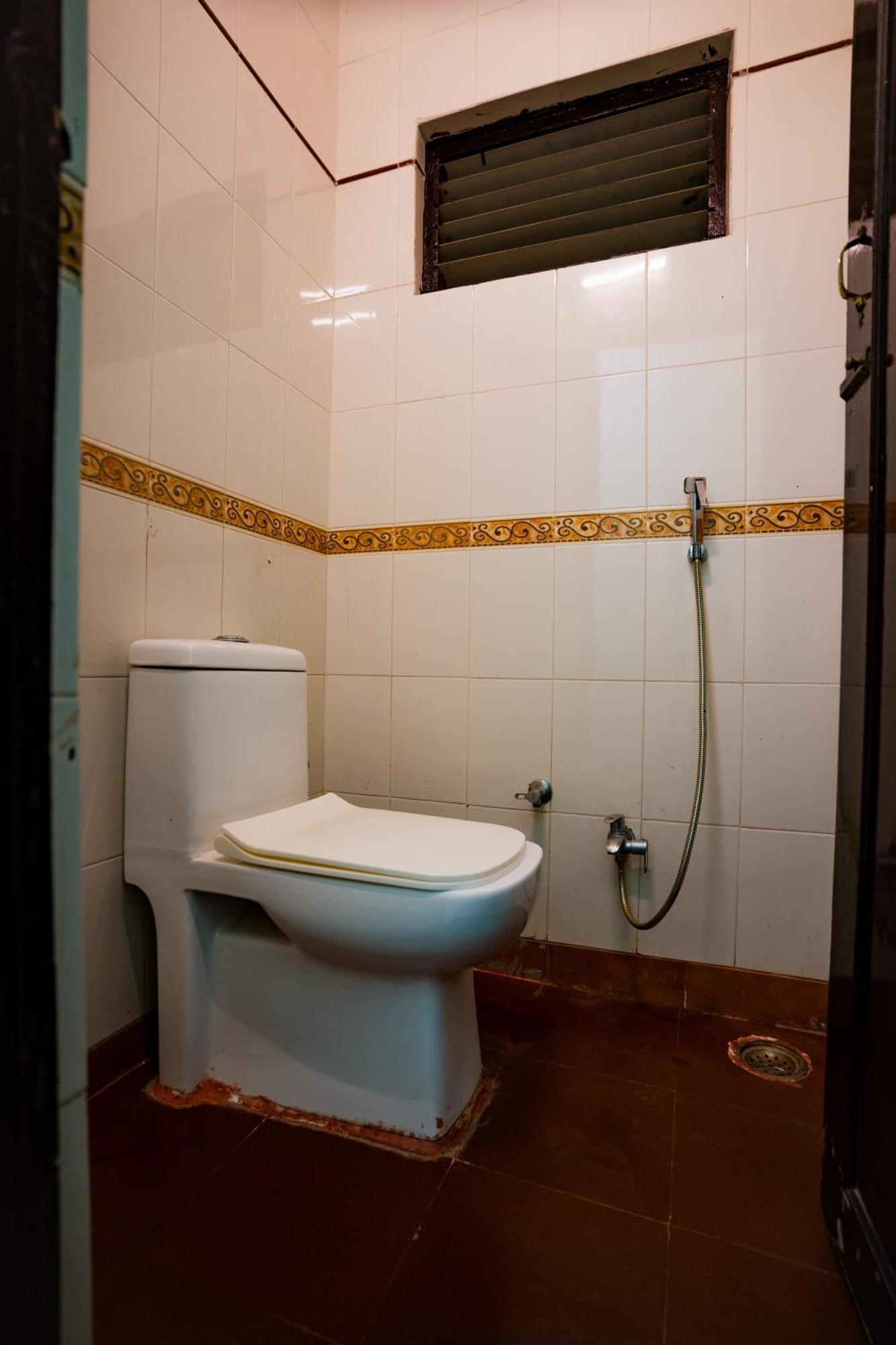 Hotel Girdhar Mahal Indaur Kültér fotó