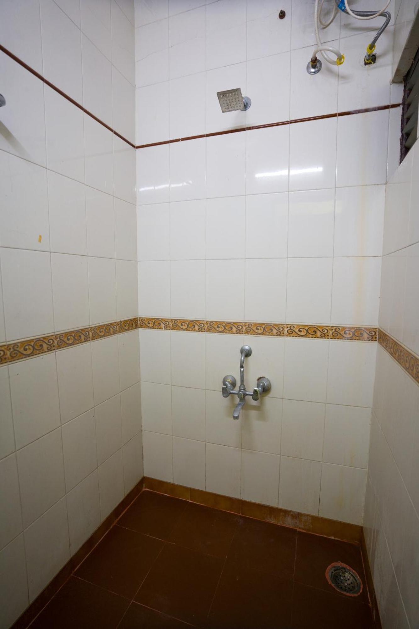 Hotel Girdhar Mahal Indaur Kültér fotó